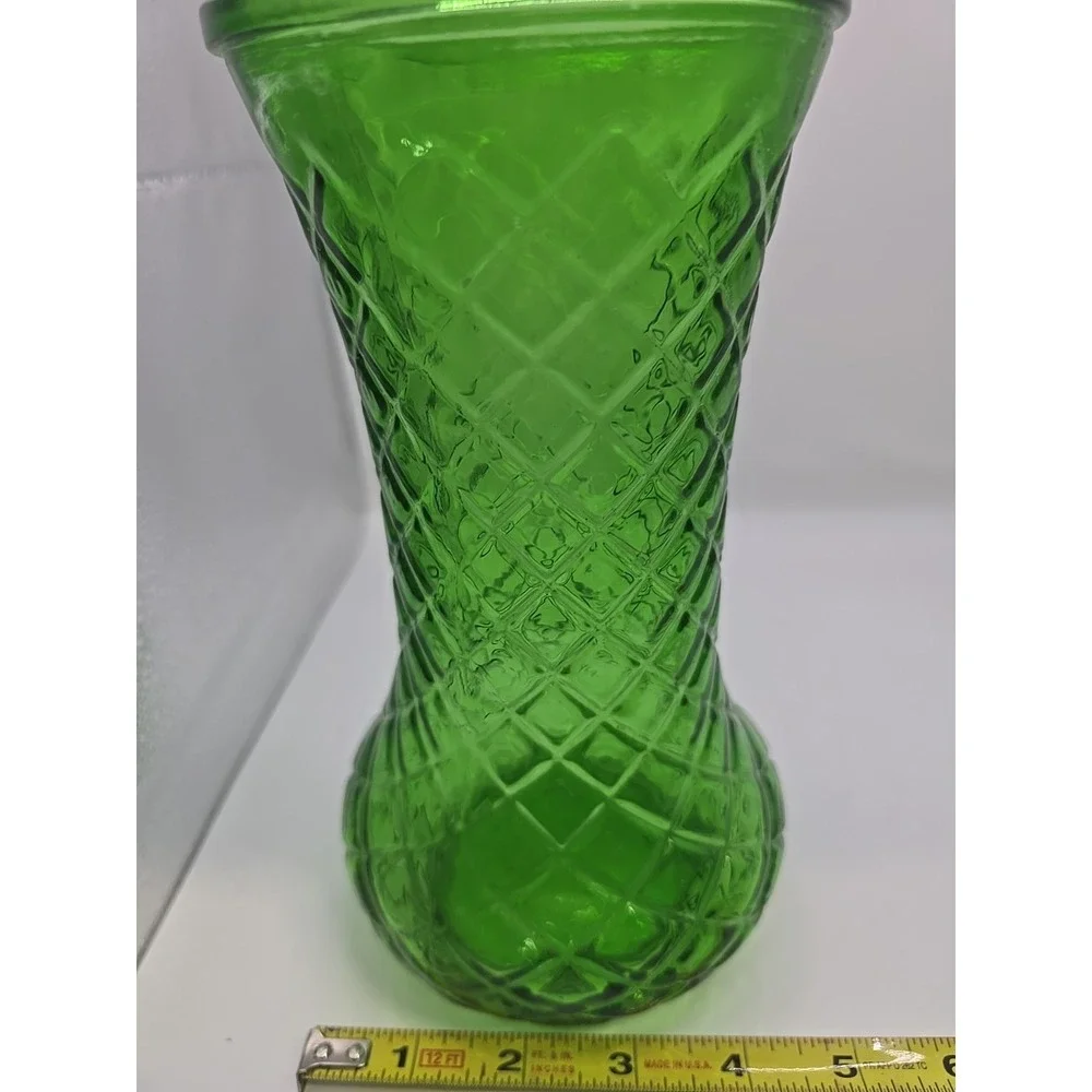 HOOSIER Emerald Green Glass Vase Diamond Point Deign 9 Inches